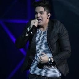 Fã Clube Feio Dia 19/12/2011,Eu Amo Demais o @LuanSantana , se você não gosta respeite pelomenos (y'  ;* 
Dona do Fã Clube : @batistaluanas2 segue laá ? c?
