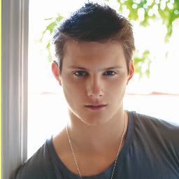 [V] @KH_RolePlayer | Canadian actor, singer and model | 92L | Newbie RP