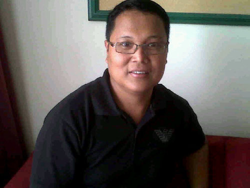 Hotelier by profession, father of two, husband of a lovely wife. Like to see as many part of the world, learn about new things in life, enriching others.