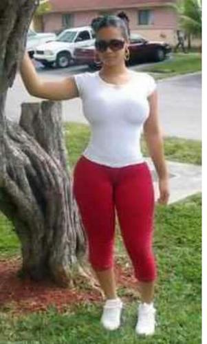 I'm just a simple down to earth young lady :) .
Don't be shy if u want to know me DM me ....