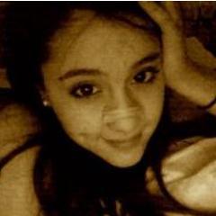 I'm A #Gillian and an #Arianator ... Hoping @LizGillies and @ArianaGrande to follow me back ..!!! 3