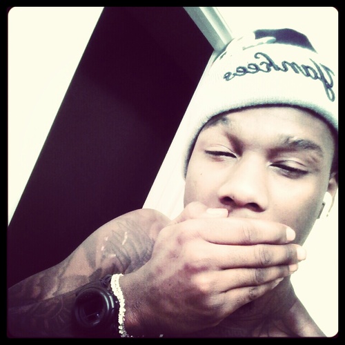 DG renegde▲Rapper/ghost writer.im in the studio or in school, lamborghini dreams beach house wishes!#LV#POLO instagram LORD_DG✌