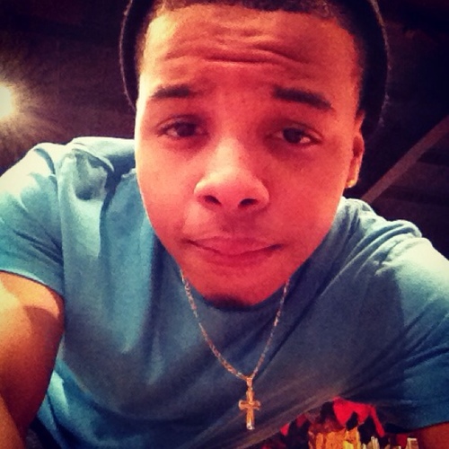 #18  #lightskin #YOLO 
#hardworker #Iphone  
Kik & Instagram- YoungAnd_Ready