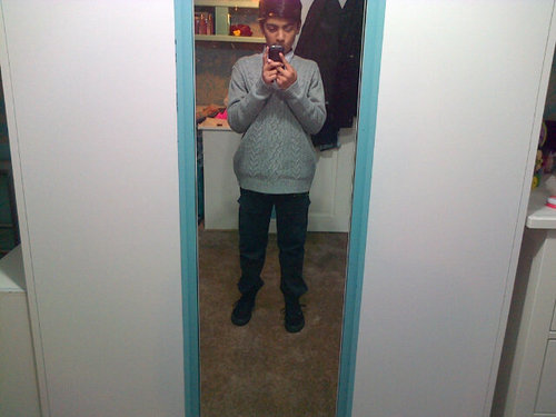 #TeamFollowBack
BBM Pin:2A4D1905