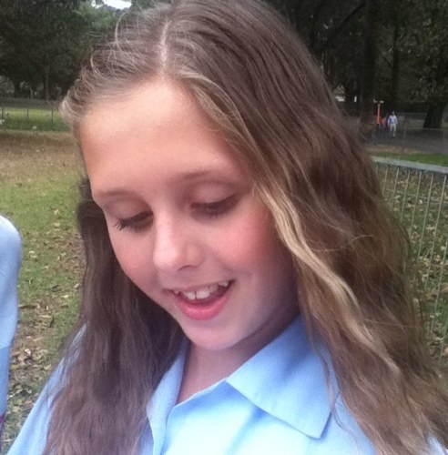 ILOVE1DCHLOE's profile picture. I LOVE ONE DIRECTION SOO MUCH AND JULIA GILLARD OMG……Bahahahahahahhahahahahahah…jks only ONE DIRECTION
                 PLEASE TWEET ME 
IF YOU LOVE THEM ASWELL