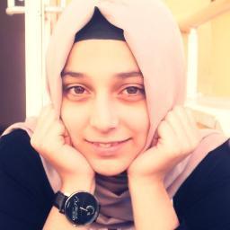 الأناضول المدرسة الثانوية قراءة الإمام المصلين. أنا لا أحب تان تذلل. أنا لا أحب الذين لم.
