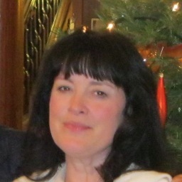 NathalieFrocks's profile picture. Jazz-singing Dressmaker/designer adores Luxe. With testpilot husband and starry daughter in Heavenly Devon. Creates unique feelfab clothes for you .