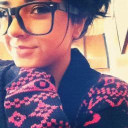 Amamos a @iambeckyg ! Somos #Beasters Latinas lml! Adiós Gringas hfkajds Okno._. #Peace&Love :33 eso