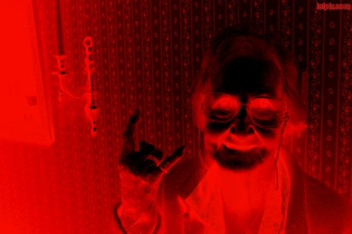 My name is Doris. I love heavy metal. \m/
