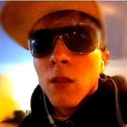 Gain followers at http://t.co/DVGHbYWlsB and follow @RealDasch