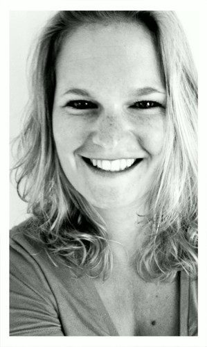 lerares basisonderwijs * gek op: mn vriend en kat, zingen, volleyballen, shoppen. * websites: http://t.co/zTLJfQzE, http://t.co/aI4fcygP, http://t.co/jzLVhsWI