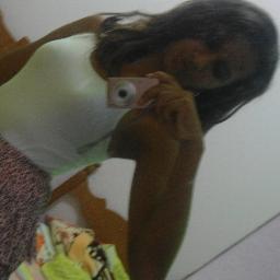 umα gαrotinhα q vê o mundo cor de rosα,e nαo deixα de ser sonhαdorα,..