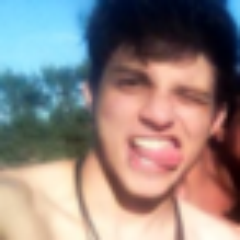 Eu Tava Fazendo Uma Bio Muito Legal Mais O Chay Me Chamou Pra Visitar A Humilde Residencia Dele... (66' Dona:Nanne Suede  Since:17/09/11