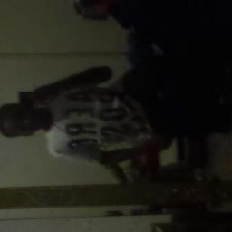 likes pizza,tocos,chicken,and hot pocket. favorit raper 2 chainz
likes all types of cute girls