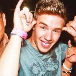 I'm a flirt?..Bitch do I look like Harry. || FL. RP ||