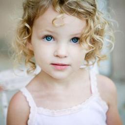 Hi! My mummy is @CharleyPollard and my daddy is @ThetaSigma8! I'm three years old!