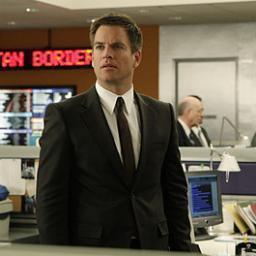 First spanish account to support the TV show NAVY; Criminal Investigation. And i'm in love with Michael Weatherly.