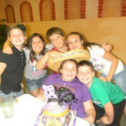 HalieShelton1's profile picture. Hey I'm Halie Shelton and Click That FOLLOW button:) i'll follow back!:)