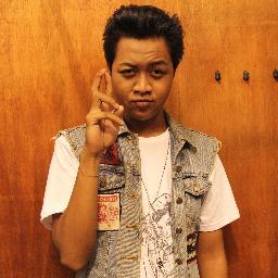 struggle artworker @RIOT-108. Artwork & Apparel, oldskool lover, and so many thing are forbidden for under 18..
HAHA..

HIDUP BURUH!