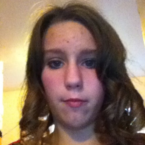 i am who i am your approvial isnt needed
i love megan and liz.love to sing and amazing friend
totally macer