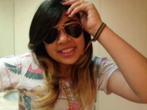 tenho 13 anos sou de virjem, sou uma garota meiga e fofa mais as vezes sou meio extresada essa e a verdadeira eduarda varela :] blz !