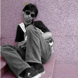 speakfrankleen's profile picture. An enigma