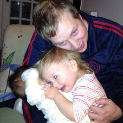 2coconutheads's profile picture. Family man and nurse.