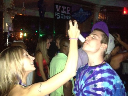 j_elliott34's profile picture. 