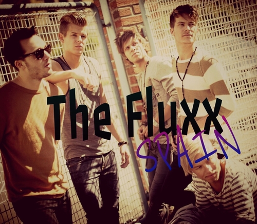 CLUB DE FANS en ESPAÑA de @TheFluxx |New Single:'KIDS ON THE RADIO' on iTunes NOW! http://t.co/mSCZGsM5si… |@Its_AmySmile_ @albariicoque @KarenCrazylife.