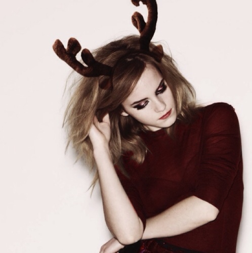 Miss Hermione Jean Granger, Auror-In-Training. Weasley is my king and I'm his queen. {HPRPR—MultiRP—+18—multiple ships}