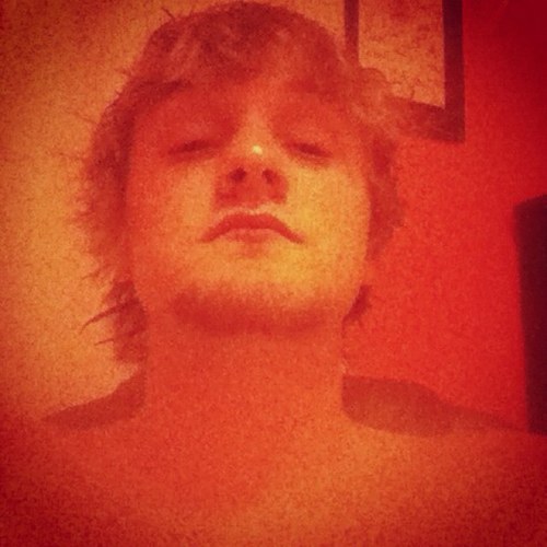 DerekTB5's profile picture. 