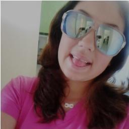 ‎' &‎- Quem nasceu para brilhar , brilha até na escuridão !  ',