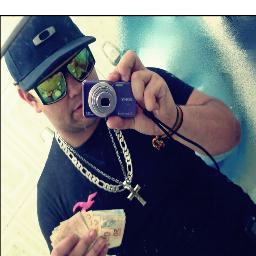 Sincero && Verdadeiro , Quer saber Mais ? 
me segue , que eu te conto ;]]
http://t.co/iMykG9PI