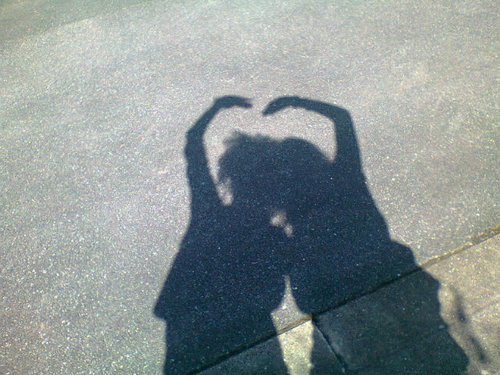 Baaaaaaaaaack's profile picture. Compte follow back de @Pitit_Abricot / Léou, 13 ans et fière d'etre folle.♠