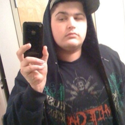 27 years young. Chicago born and raised. Sports fan. USAF veteran. Team #SyckHockey Xbox: attackle98