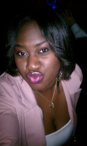 PescheDolci's profile picture. »Too skool 4 kool«
#teamFam1st
#truefoodie LCB graduate,unlimited skillz in da kitchen #yeaiBcooKn
#teamNY  (for evthing) 
Love good laughs N good vibes