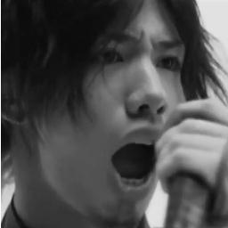 ブログやってます!!!!!
是非見てください　http://t.co/t2POGmME
学生です(*^^)v