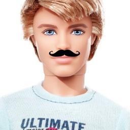 Me Disseram que alguém humilhou a Barbie, você sabe Ken..