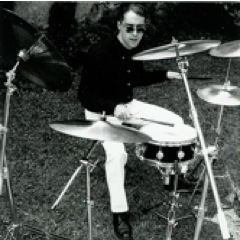 dloringett's profile picture. Raised in Minneapolis and Milan, somewhat of an eclectic nerd, multiligual, drummer, and cake-aholic.