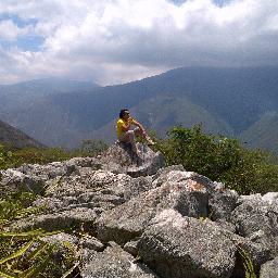 Entrenador Deportivo, Preparador Fisico, Amante del Futbol, dile no al MALTRATO animal. y amo a mi Pais #Venezuela..