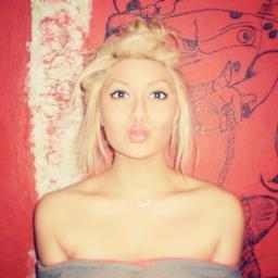 CickArsln's profile picture. Diyebileceğim tek şey : Be true to who you are. Gerisine Çok üşendim .