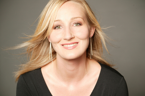 CorinneOB's profile picture. Professional makeup artist working in television at Sportsnet in Canada. I also teach a makeup course and do freelance jobs as well.