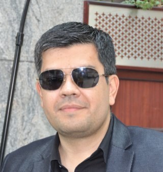 Father of Twins, Husband, Petroleum Engineer. I love travelling for (almost) free
