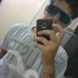 Tenta me derrubar mais tão fácil não vai conseguir.. Invejoso tá sempre por perto ao meu redor falando mal de mim!