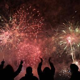 Follow ons voor de leukste tweets over vuurwerk, handige tips en weetjes en natuurlijk de mooiste prijzen! #NLVuurwerk