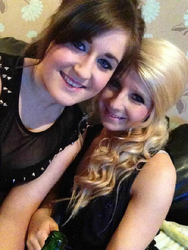 Sophie
, 20 years old Mummy to my beautiful boy. Nursery Nurse. Dance teacher in training !