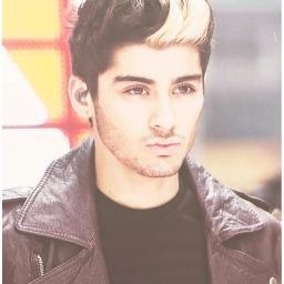 Hi I'm Lotfi if you follow me I would be thankful ..... love you