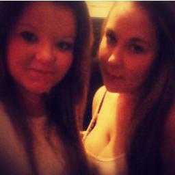 elle_peacock's profile picture. 