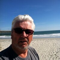 Larry (@lgebar) 's Twitter Profile