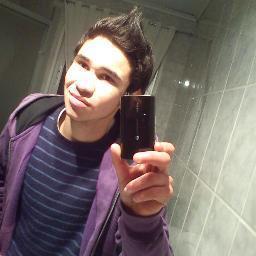 Ignacio... :D #LoMejorDeLaVidaEsElFutbolYColoColo 3